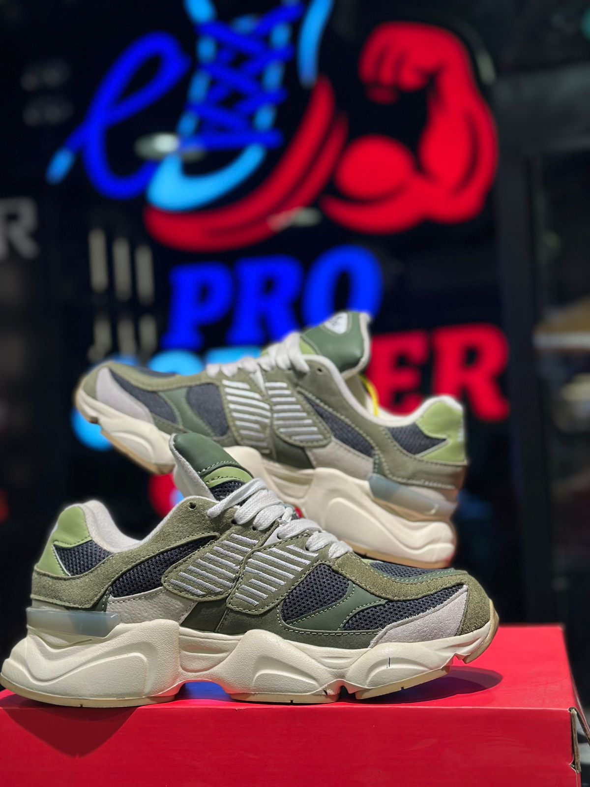 9060 Olive 3